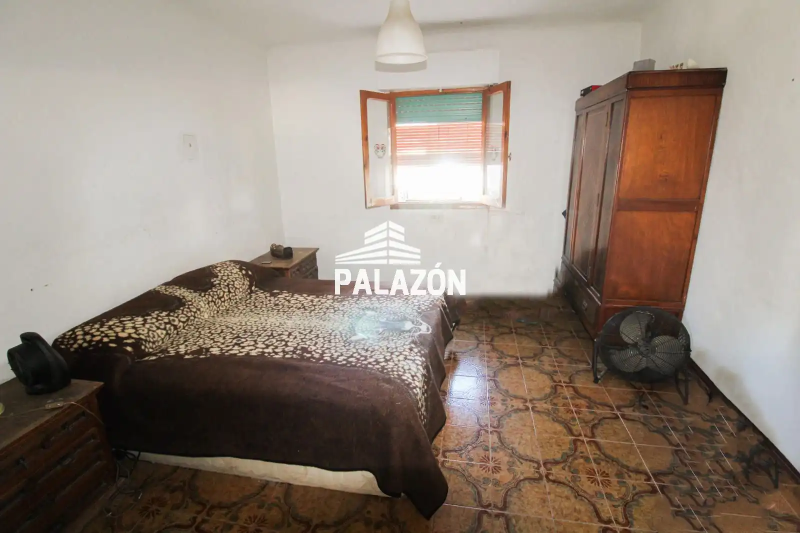 Schlafzimmer von Country house zum Verkauf in Aspe