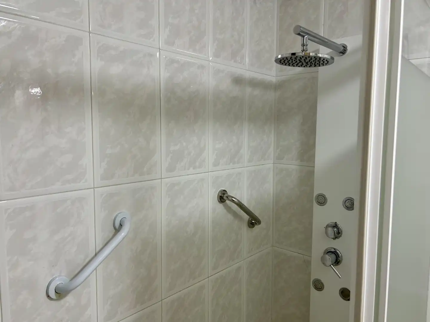 Baño de Ático en venta en Mataró con Aire acondicionado, Calefacción y Trastero