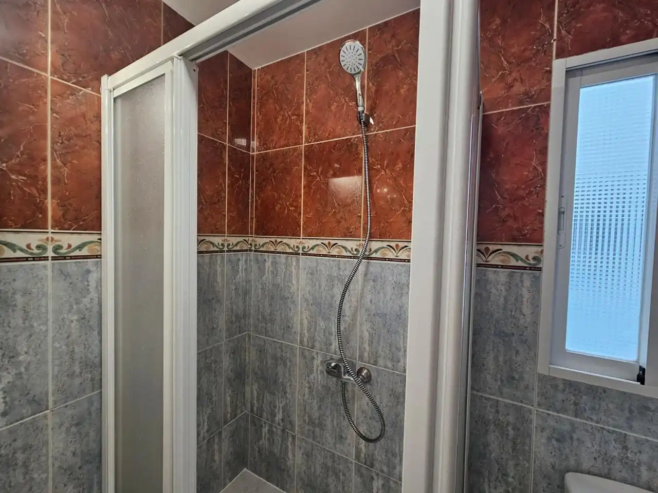 Habitación en Calle Aristoteles, Cerrillo de Maracena - Periodistas
