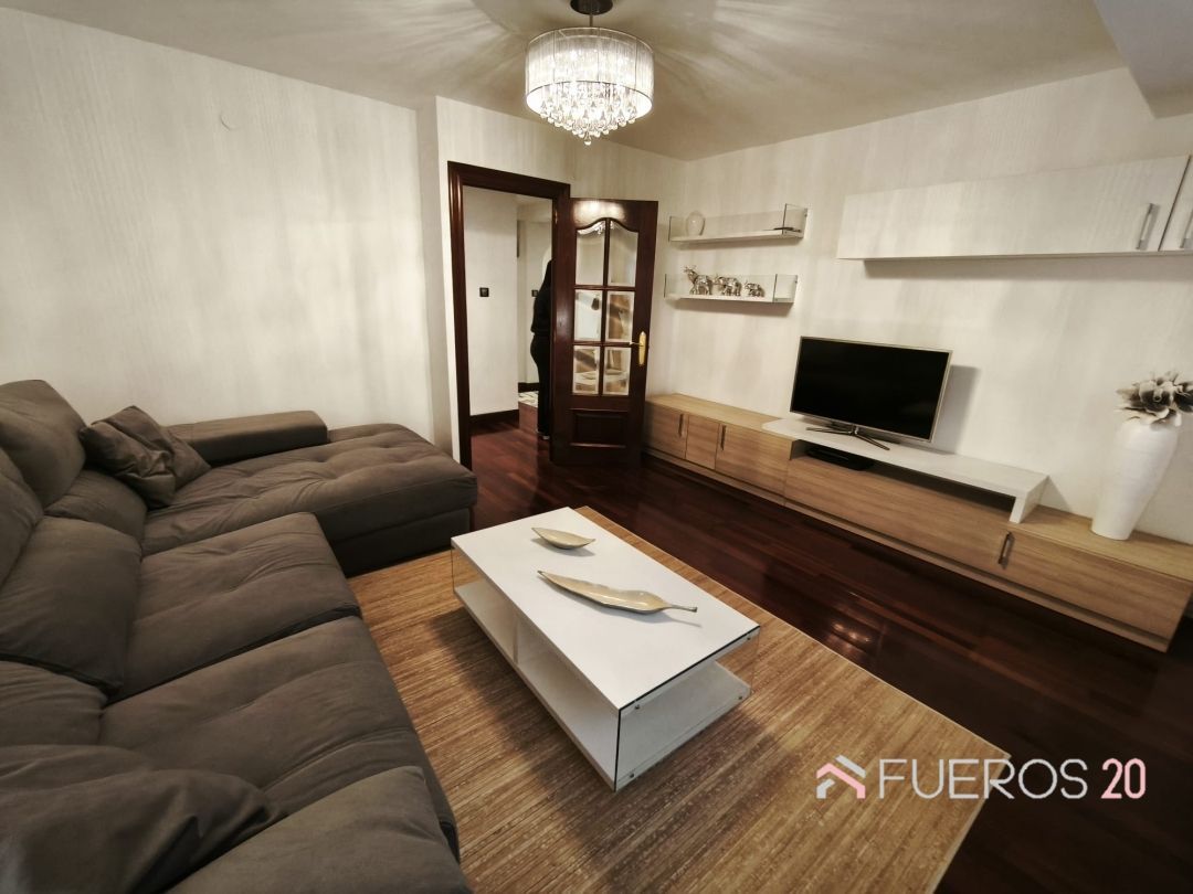 Living room of Flat for sale in Barakaldo   with Furnished