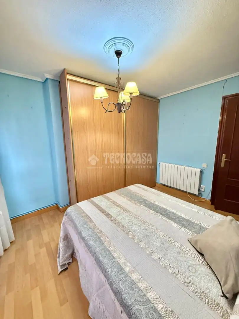 Habitación de Piso en venta en Santander con Calefacción y Amueblado