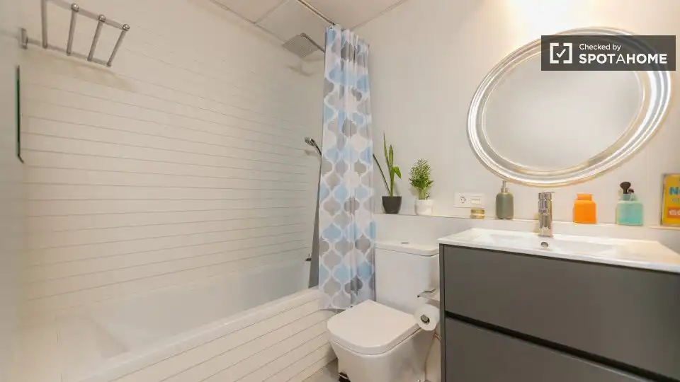 Wohnung zur Miete in Quatre Carreres, imagen 9