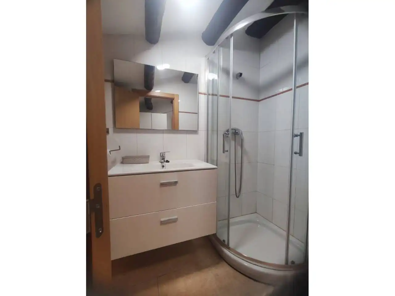 Baño de Ático de alquiler en Barbastro con Parquet, Amueblado y Balcón