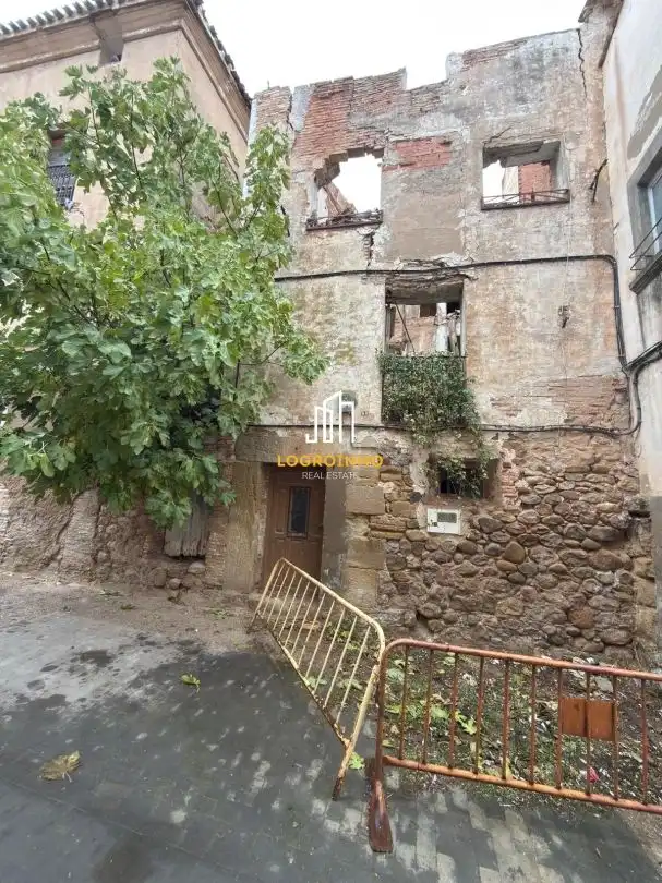 Vista exterior de Casa o xalet en venda en Alberite