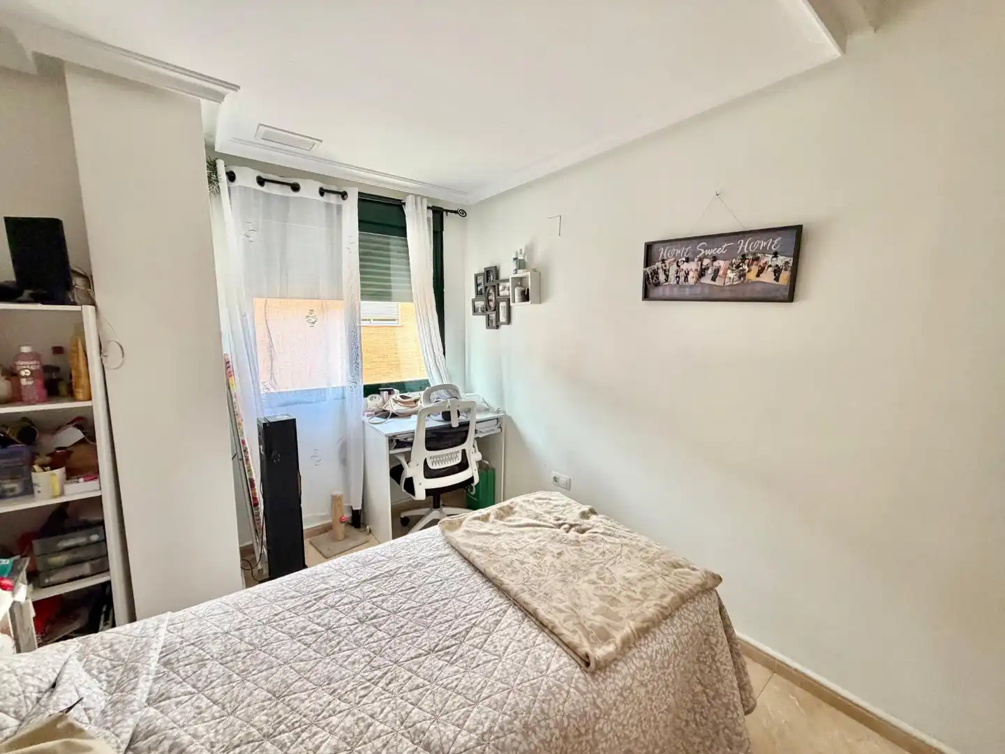 Habitación de Ático en venta en Torre-Pacheco con Calefacción, Terraza y Amueblado
