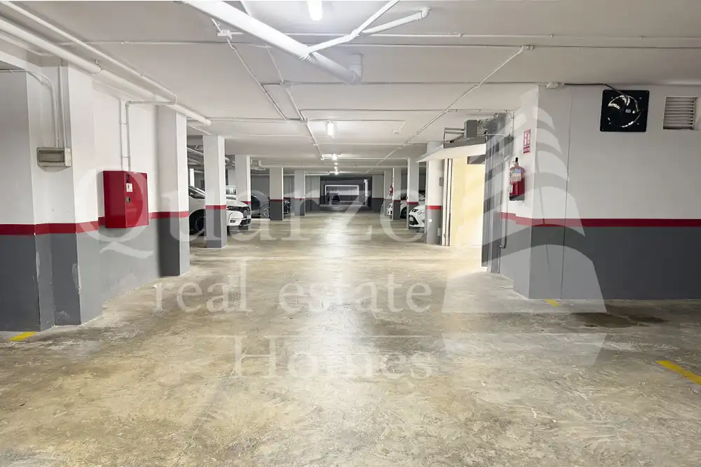 Parking of Flat for sale in Alfafar  with Furnished and Balcony