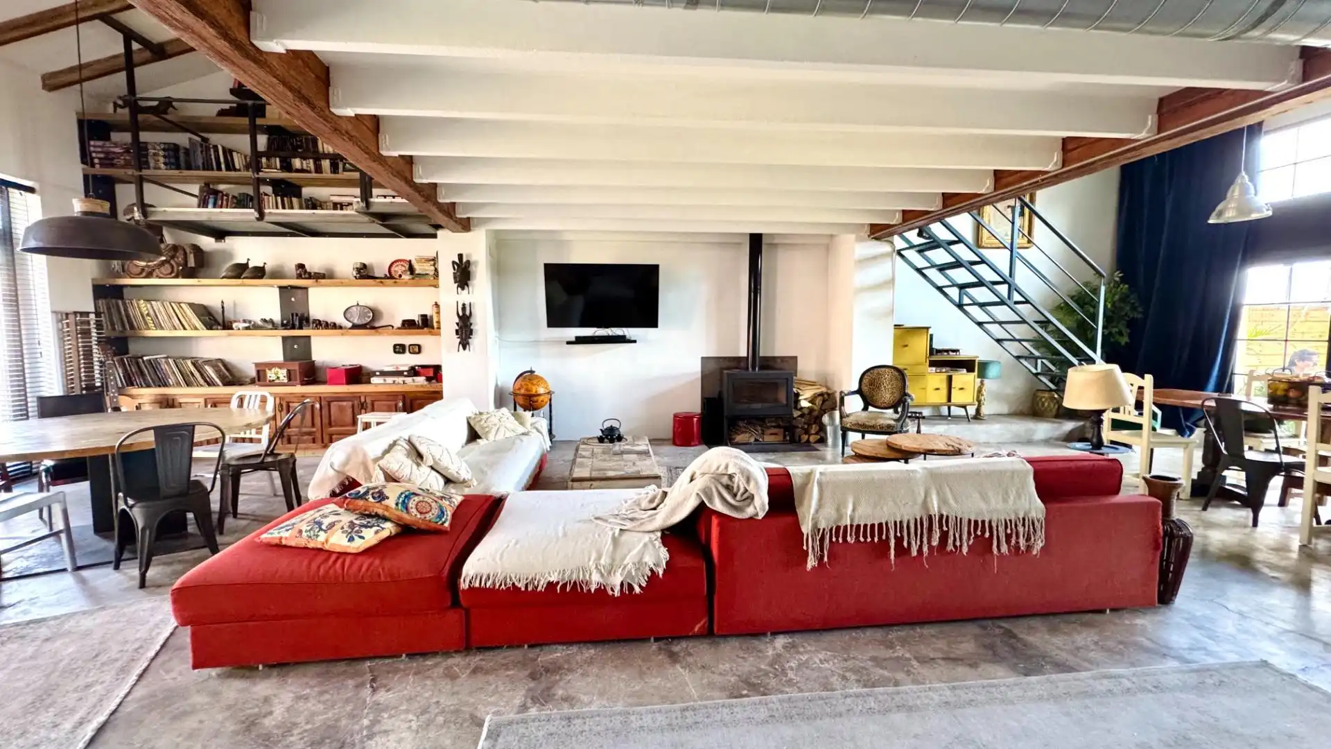 Sala d'estar de Casa o xalet en venda en Alicante / Alacant amb Jardí privat, Terrassa i Piscina