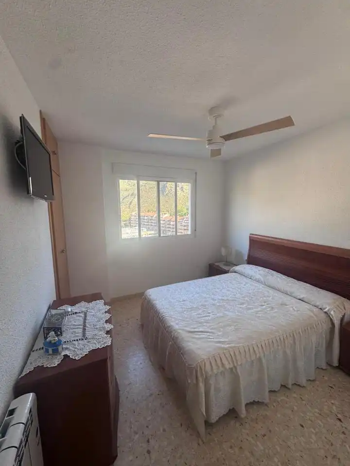 Habitación de Apartamento en venta en Cullera con Terraza, Amueblado y Sauna