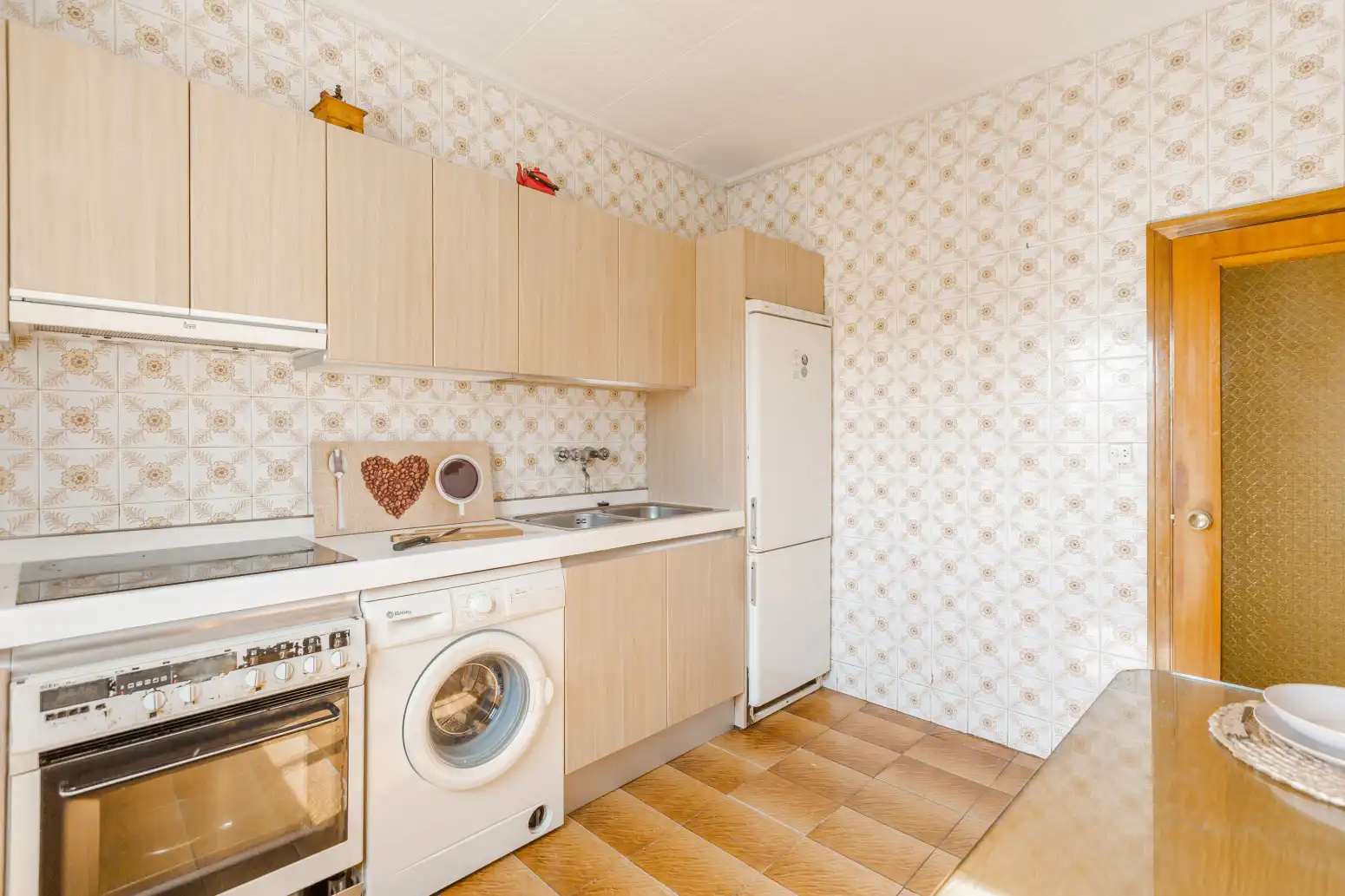 Cocina de Piso en venta en  Pamplona / Iruña con Calefacción, Parquet y Amueblado