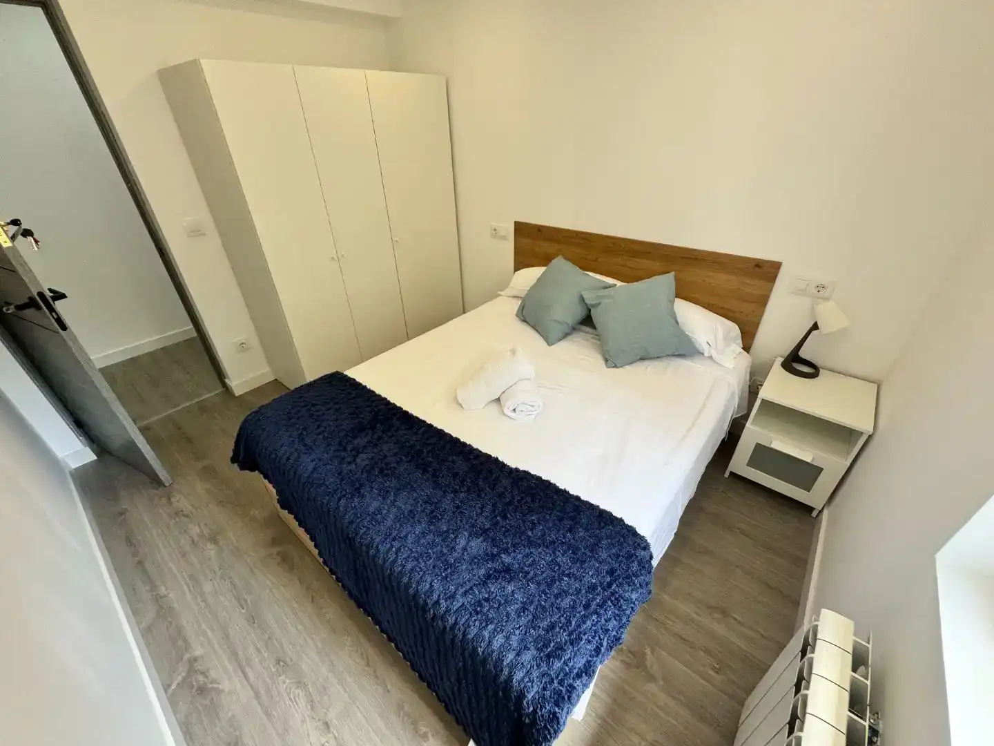 Schlafzimmer von Haus oder Chalet zur Miete in Santander mit Privatgarten, Möbliert und Ofen