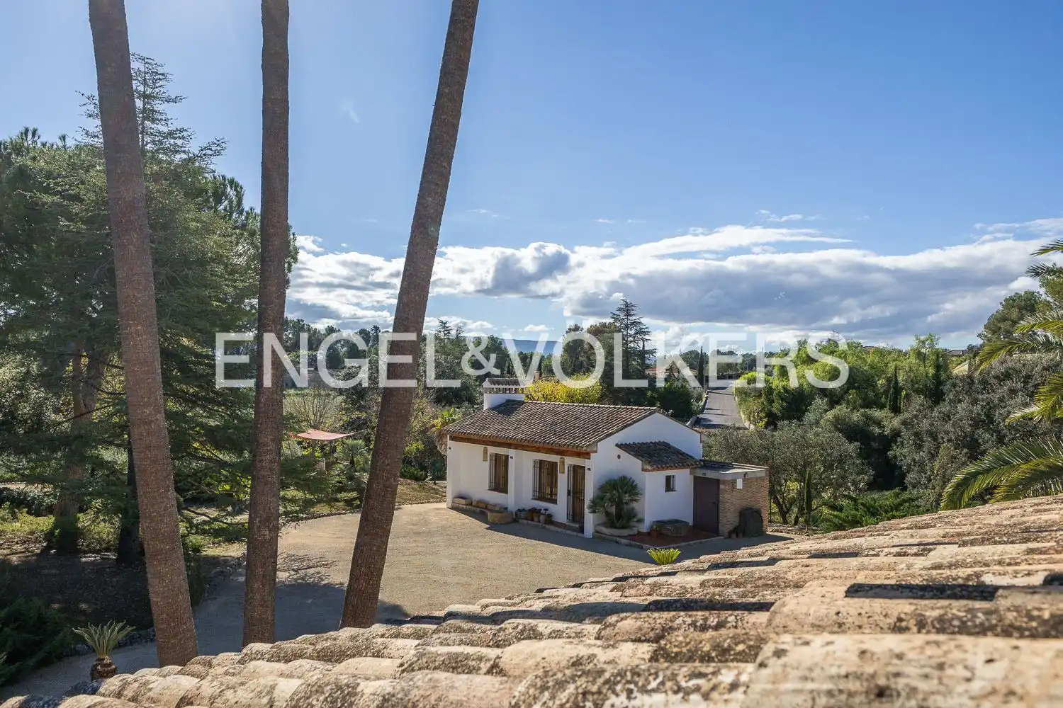 Vista exterior de Casa o xalet en venda en Ontinyent amb Aire condicionat, Calefacció i Jardí privat