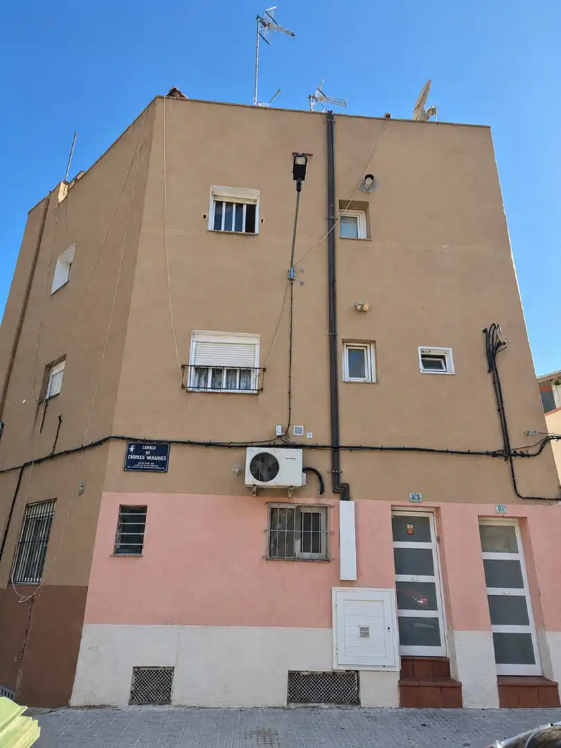 Vista exterior de Piso en venta en Terrassa