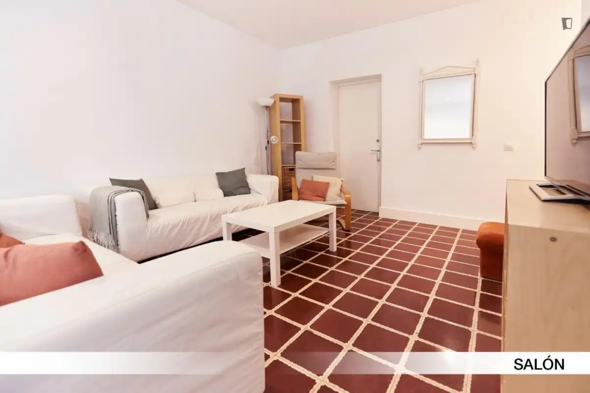 Habitación en Sector Sur - La Palmera - Reina Mercedes