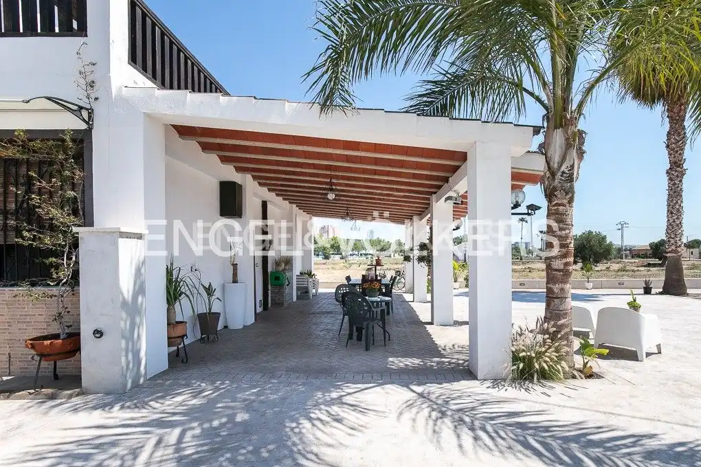Terraza de Casa o chalet en venta en Valencia con Aire acondicionado, Calefacción y Jardín privado