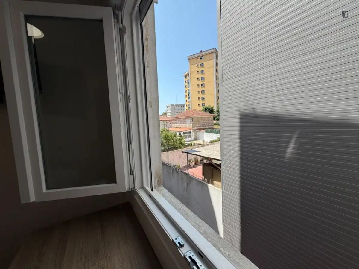 Terrassa de Apartament per a compartir en Vigo  amb Moblat, Forn i Microones