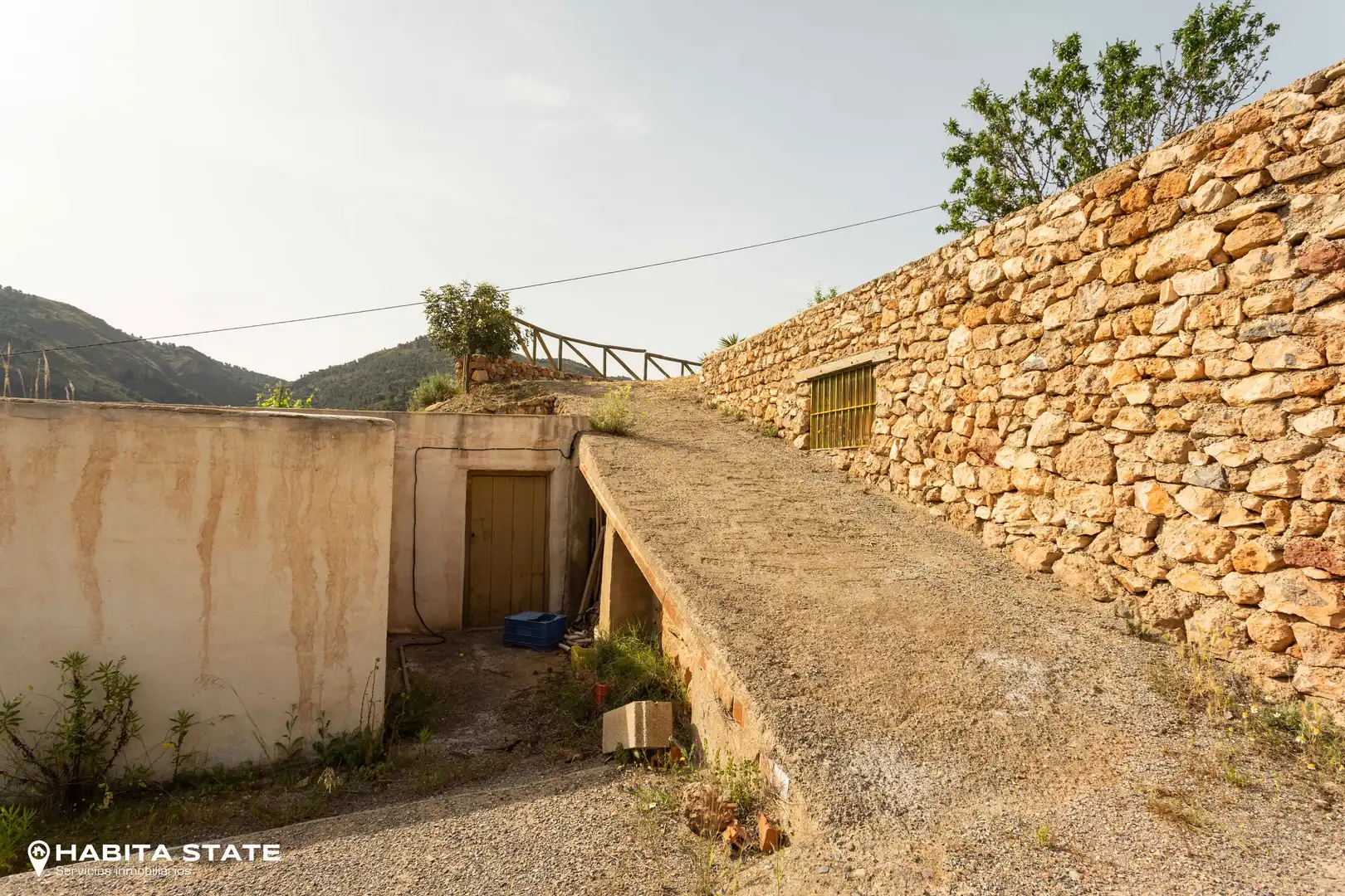 Vista exterior de Finca rústica en venda en Canjáyar amb Jardí privat i Moblat