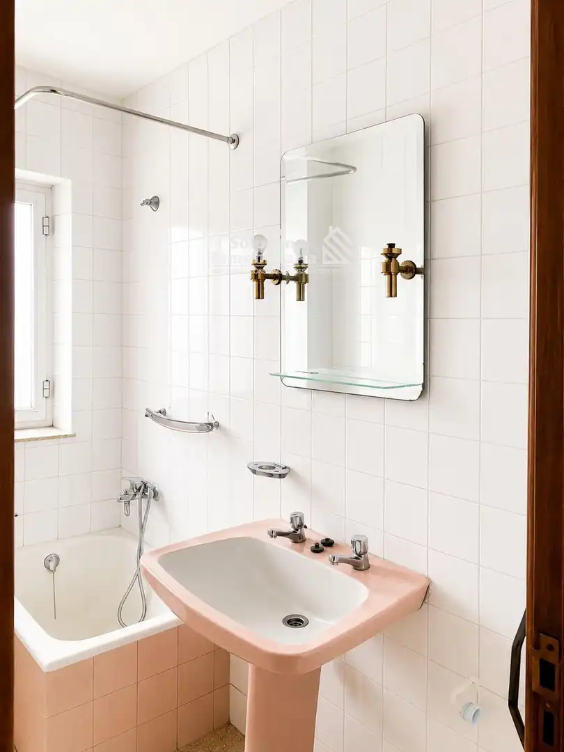 Bathroom of Flat for rent in Salamanca  with Terrace and Balcony