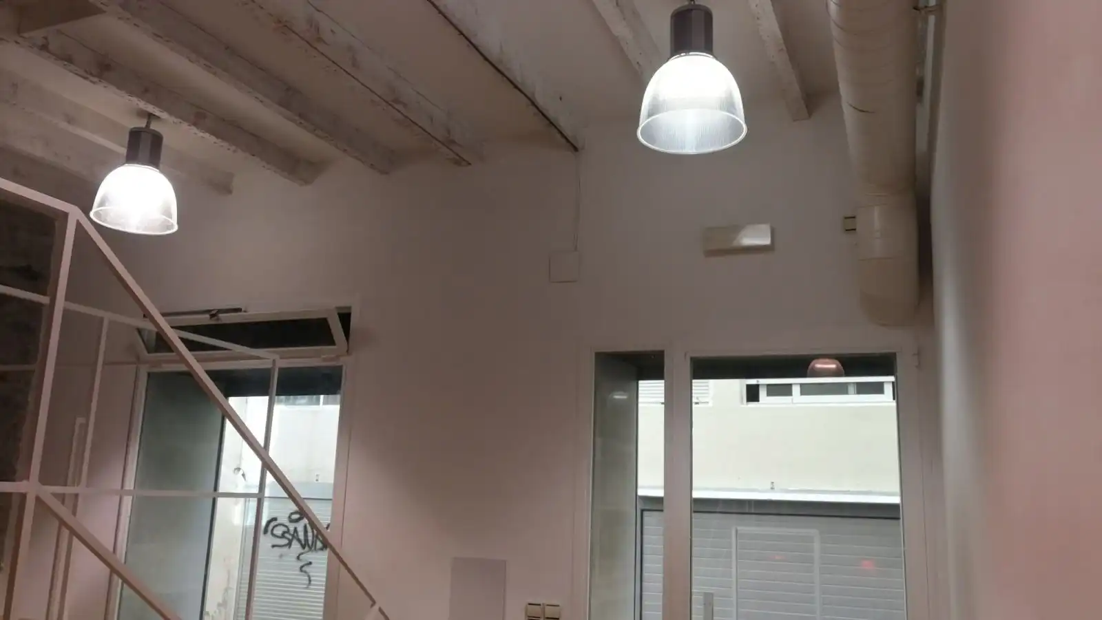 Local comercial en alquiler en CALZADA DE EGIA 9, imagen 2