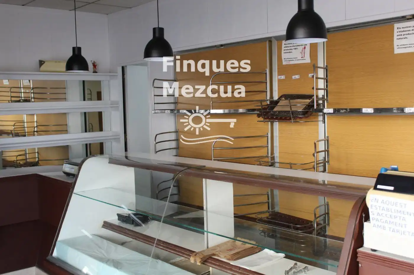 Local commercial à vendre à carrer del francas