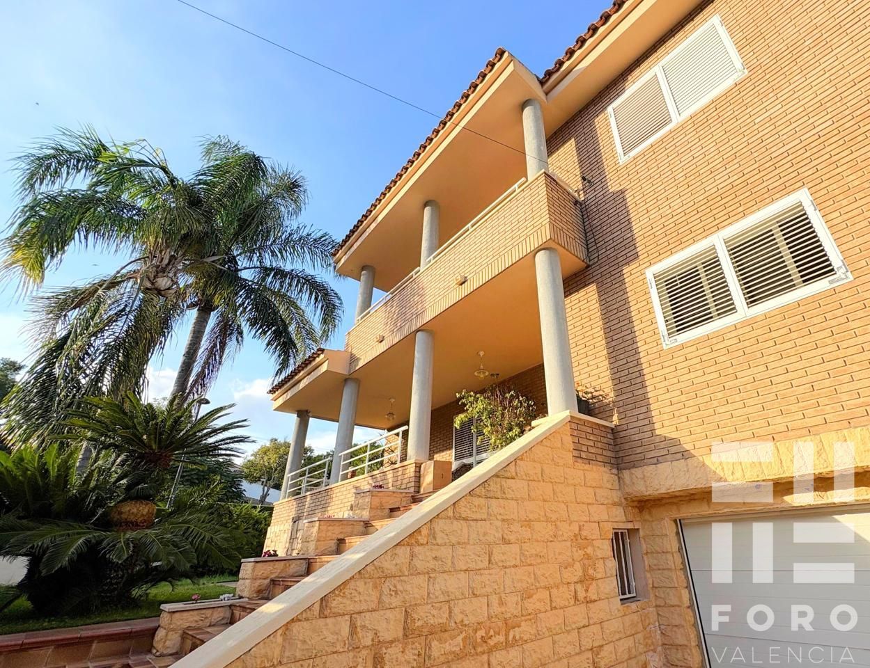 Exterior view of House or chalet for sale in Torrent  with Air Conditioner, Heating and Private garden