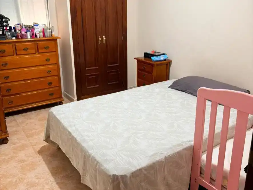 Dormitori de Pis en venda en San Bernabé