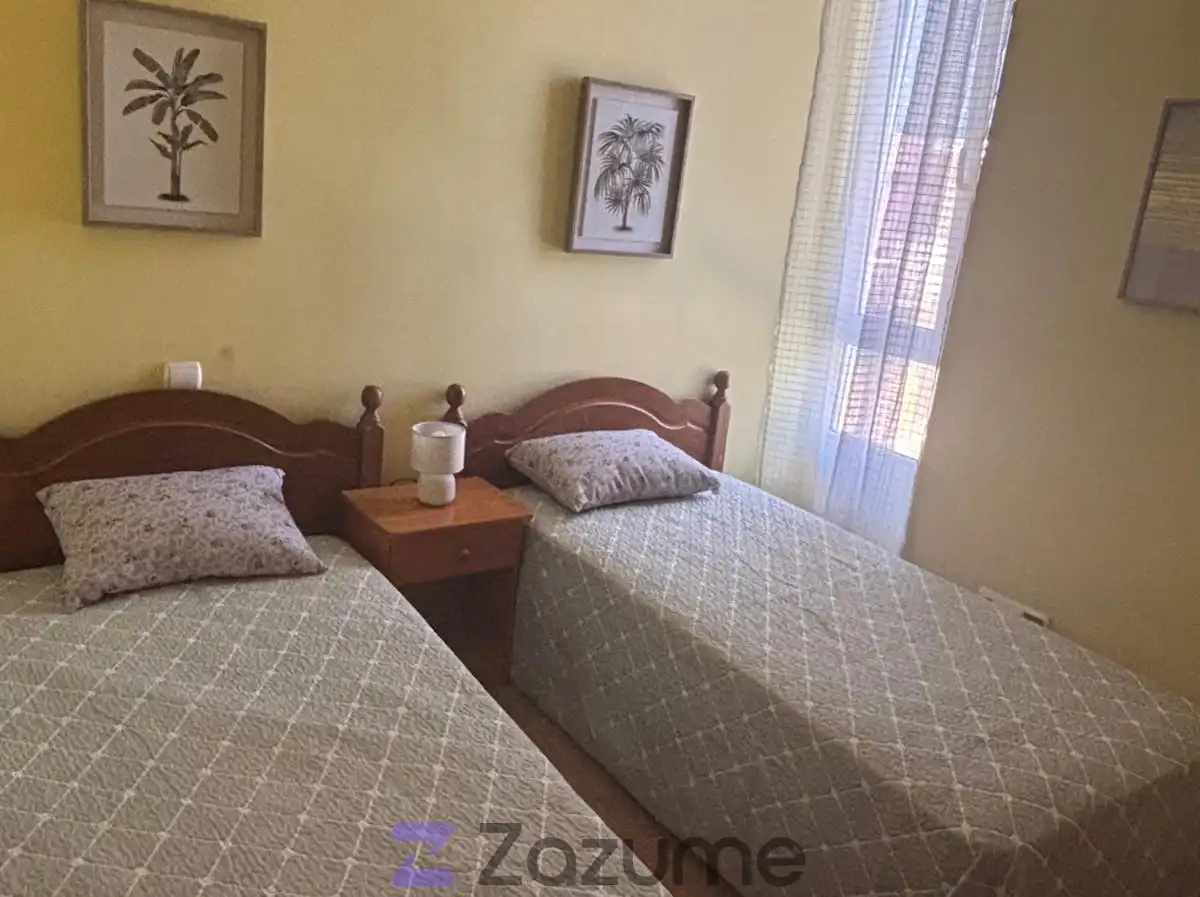 Bedroom of Apartments for rent in Burgos  with Heating, Furnished and Oven