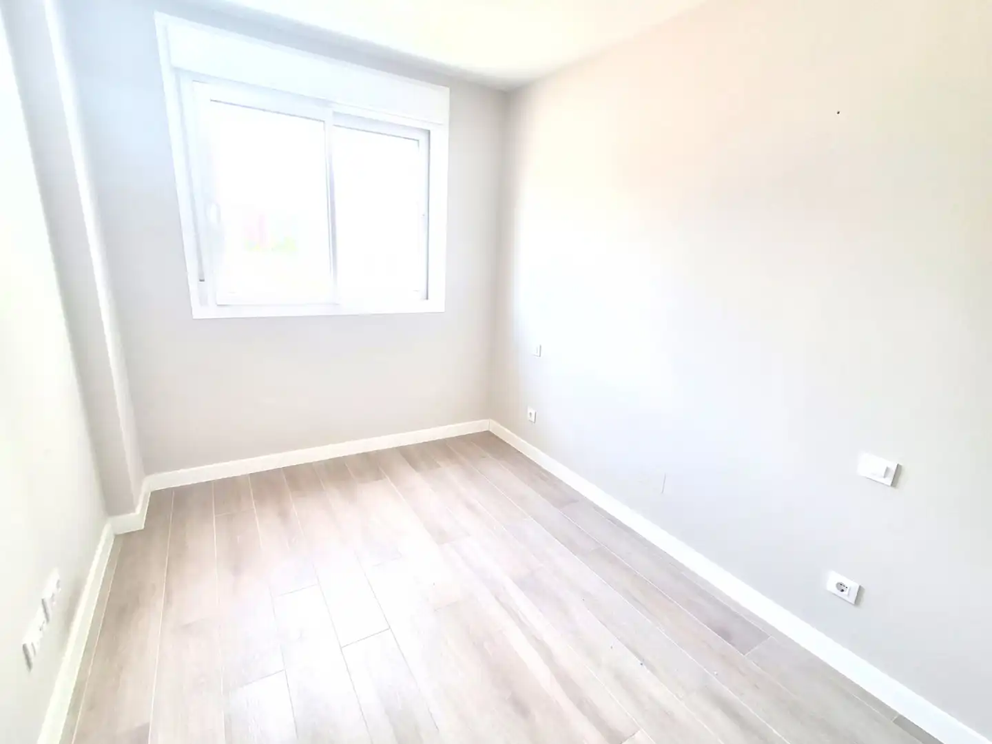 Schlafzimmer von Wohnung zur Miete in Tres Cantos mit Heizung, Terrasse und Abstellraum