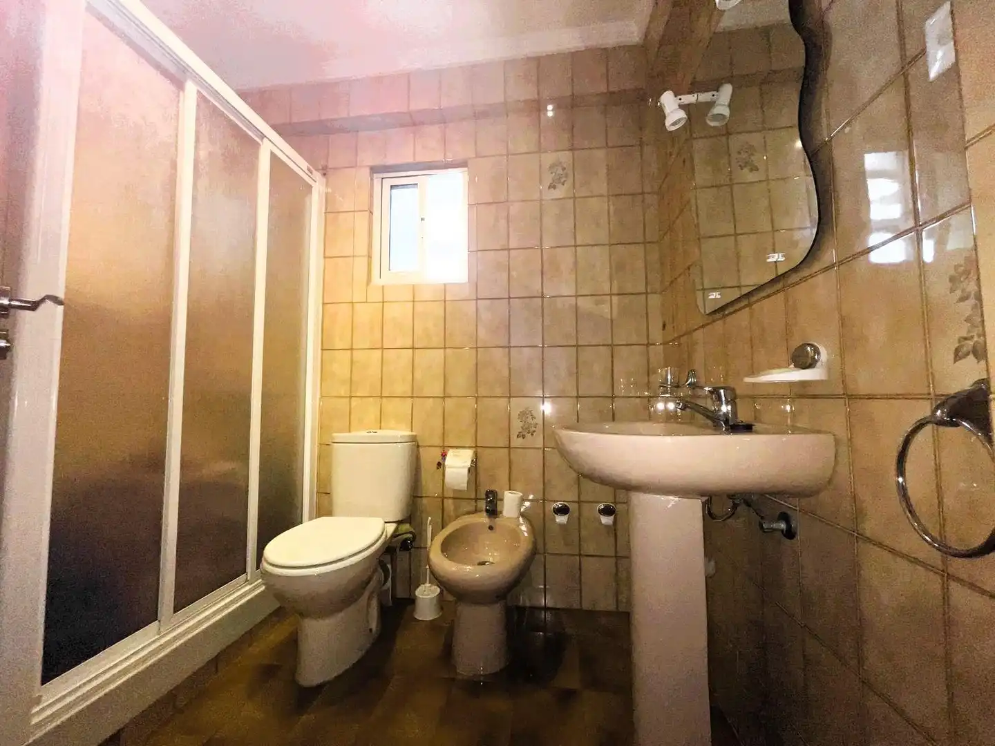 Baño de Piso de alquiler en Málaga con Aire acondicionado, Calefacción y Terraza