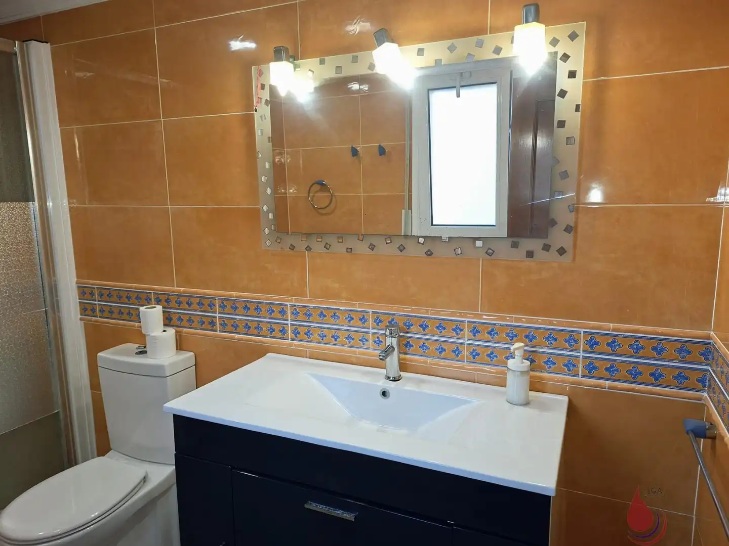 Bathroom of Attic for sale in El Vendrell  with Air Conditioner, Heating and Terrace
