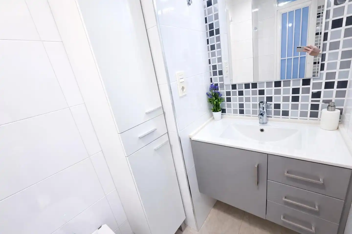 Baño de Planta baja de alquiler en Elche / Elx con Aire acondicionado y Amueblado