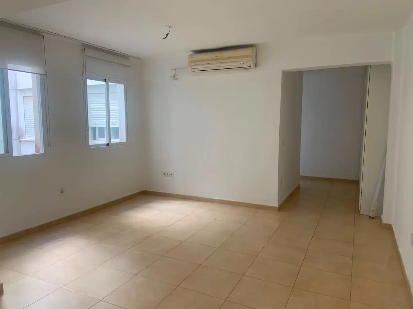 Wohnung zur Miete in Sevilla mit Klimaanlage, Heizung und Waschmaschine
