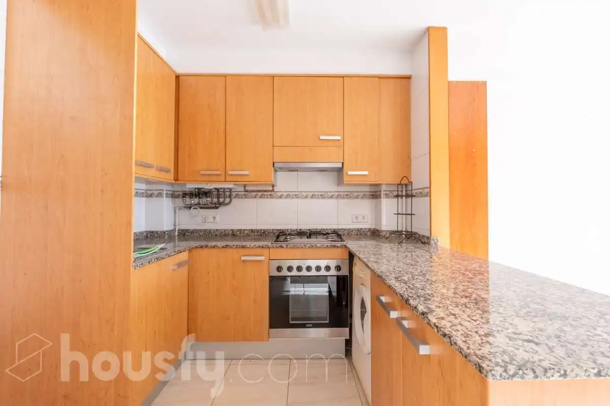 Küche von Wohnung zum Verkauf in Sant Martí Sarroca mit Privatgarten, Abstellraum und Gemeinschaftspool