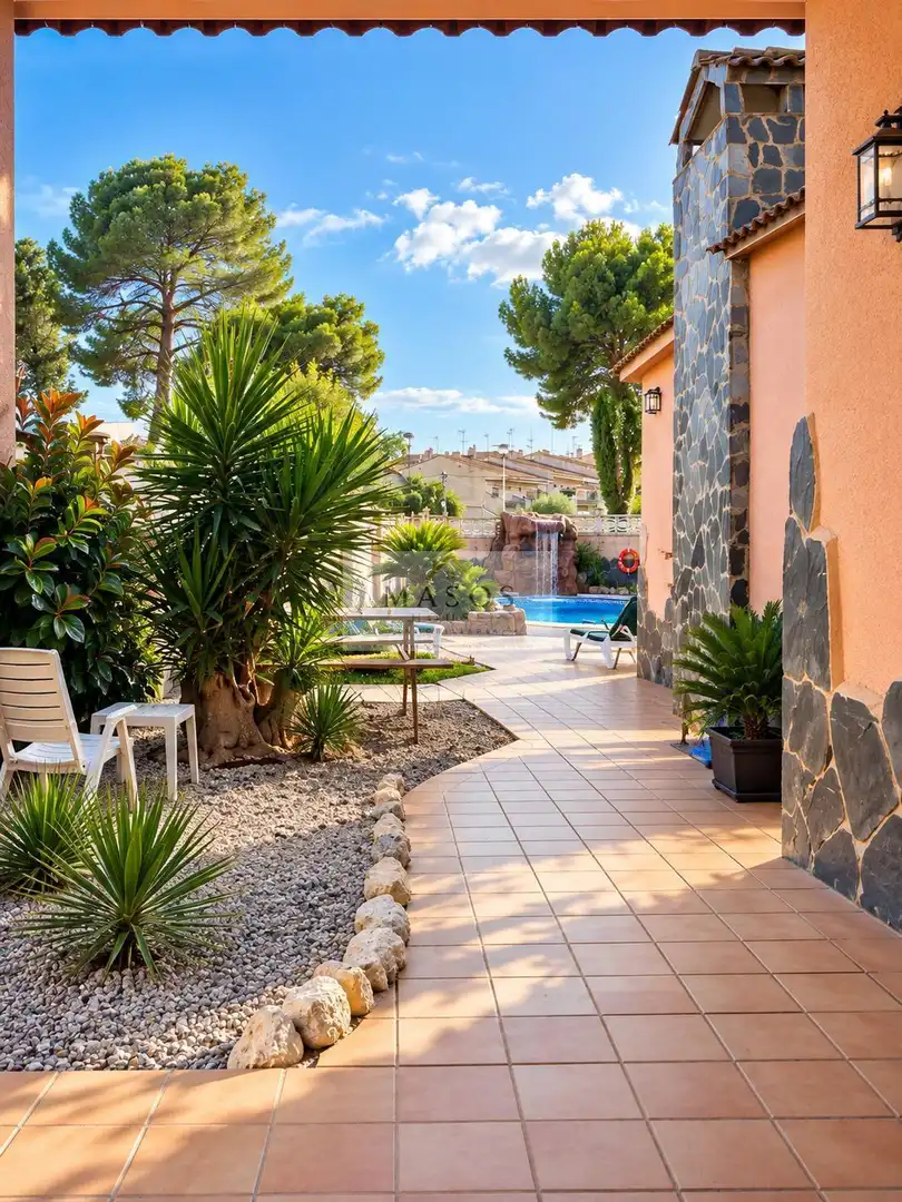 Detached house for sale in Els Masos - Els Garrofers, imagen 14