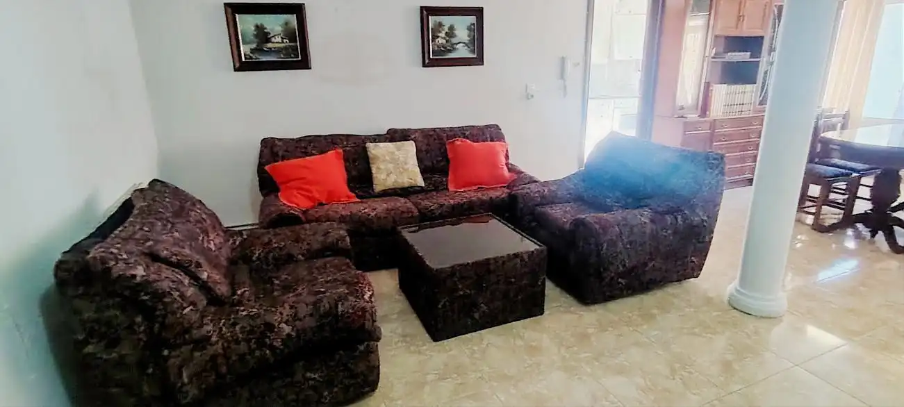 Sala de estar de Piso de alquiler en Linares con Aire acondicionado, Calefacción y Amueblado