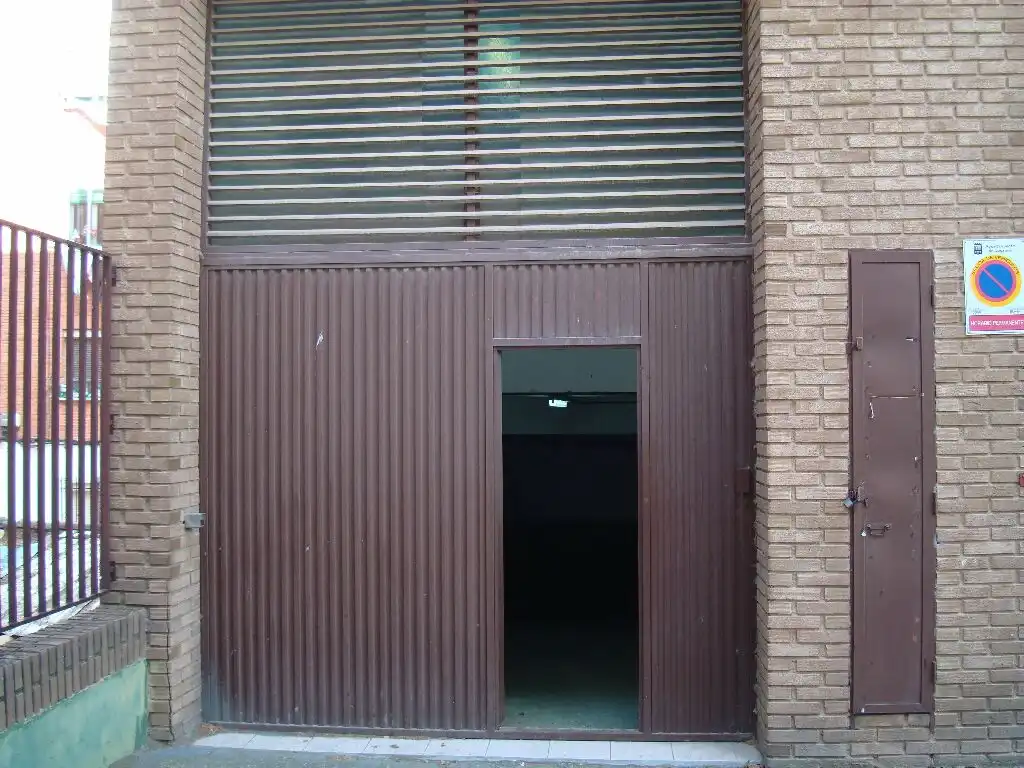 Locale commerciale in vendita a Avenida de Burgos, imagen 11