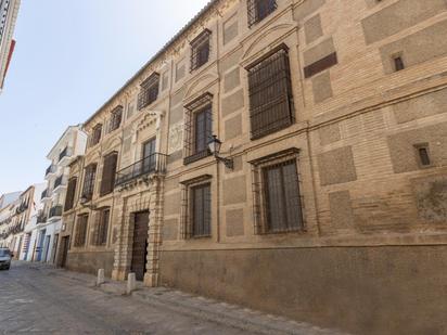 Vista exterior de Edifici en venda en Antequera