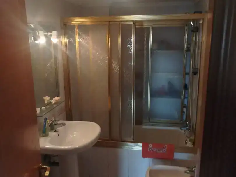 Bany de Pis en venda en Zaragoza amb Parquet i Moblat