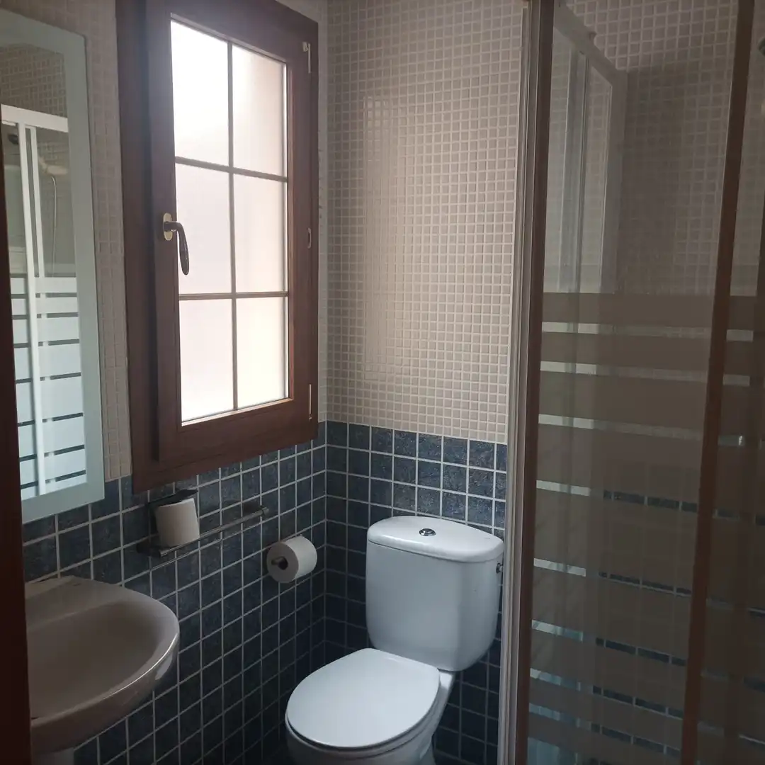 Baño de Ático en venta en Quintanar de la Orden con Aire acondicionado, Calefacción y Parquet