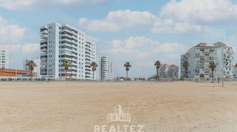 Foto 3 de Casa adosada en venta en Valdelagrana, El Puerto de Santa María