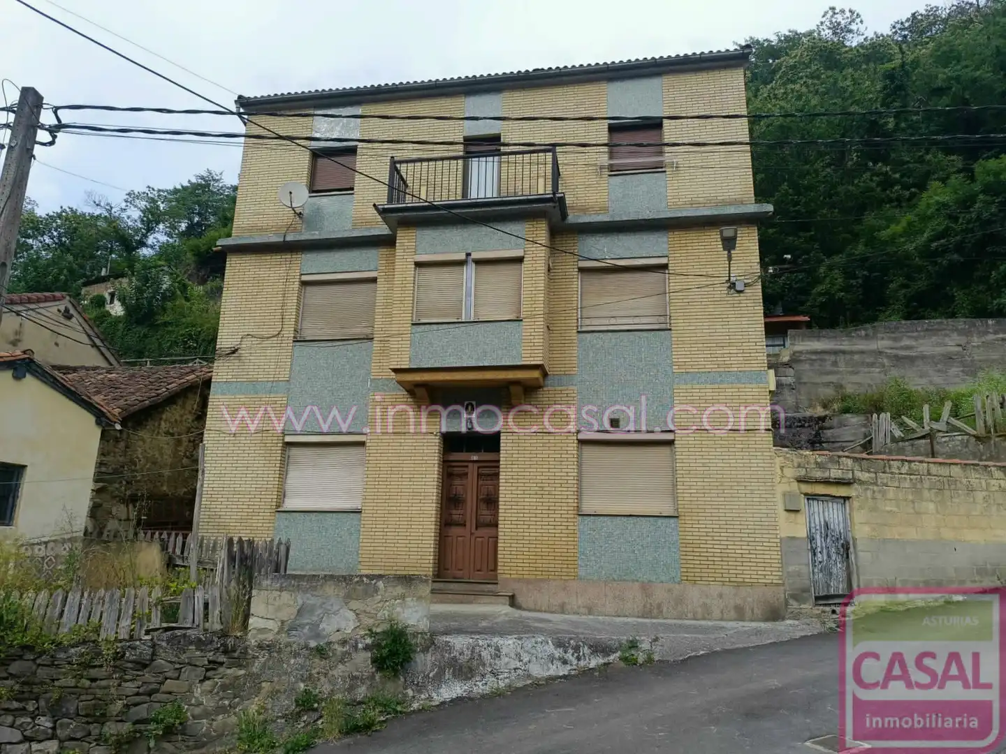 Casa en venta en Aller