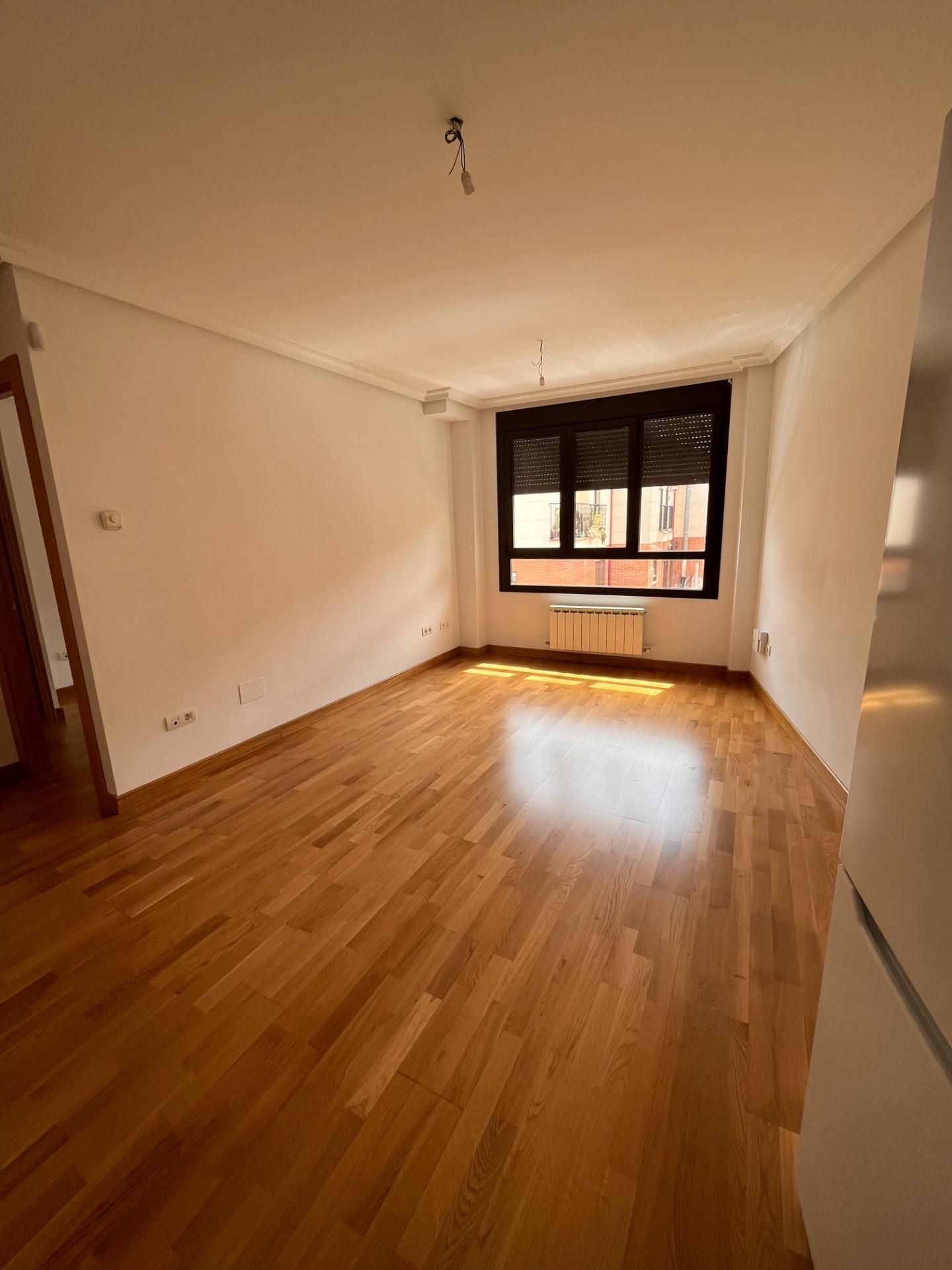 Dormitori de Apartament en venda en Arroyo de la Encomienda amb Calefacció