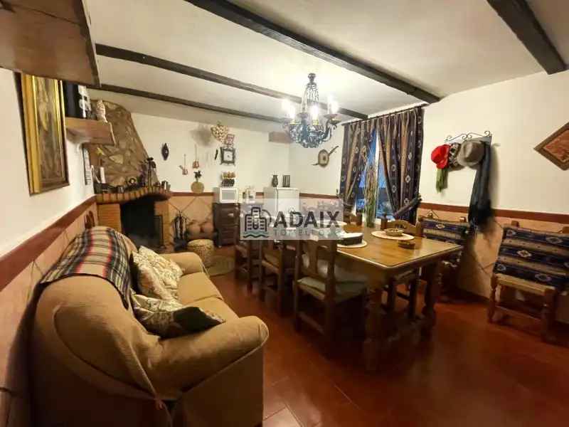 Menjador de Casa adosada en venda en Tomelloso amb Aire condicionat, Calefacció i Balcó