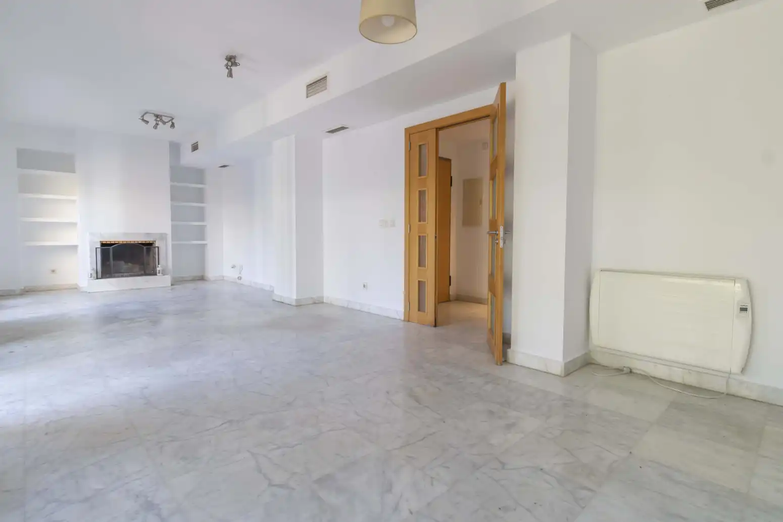 Casa adosada en venta en Espartinas con Aire acondicionado, Terraza y Piscina