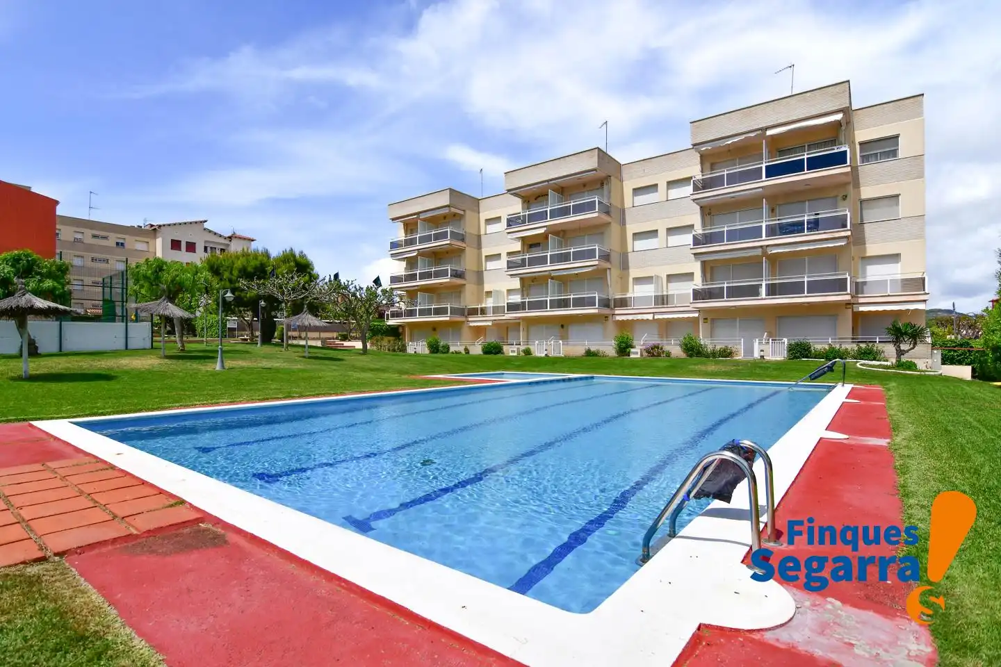 Piscina de Pis en venda en Roda de Berà amb Piscina comunitària