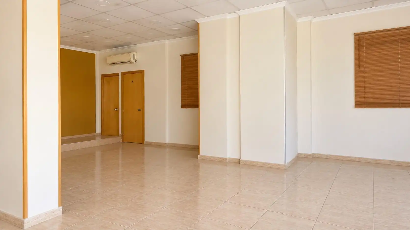 Local comercial en venta en Barrio de la Luz, imagen 16