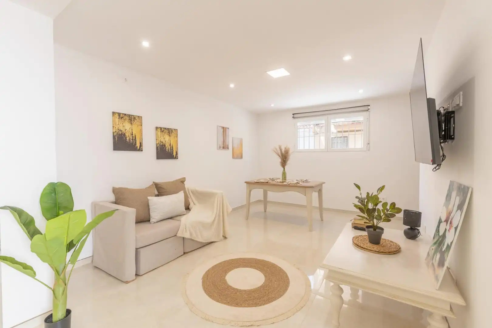 Living room of Detached homes for sale in Santa Fe  with Air Conditioner and Heating