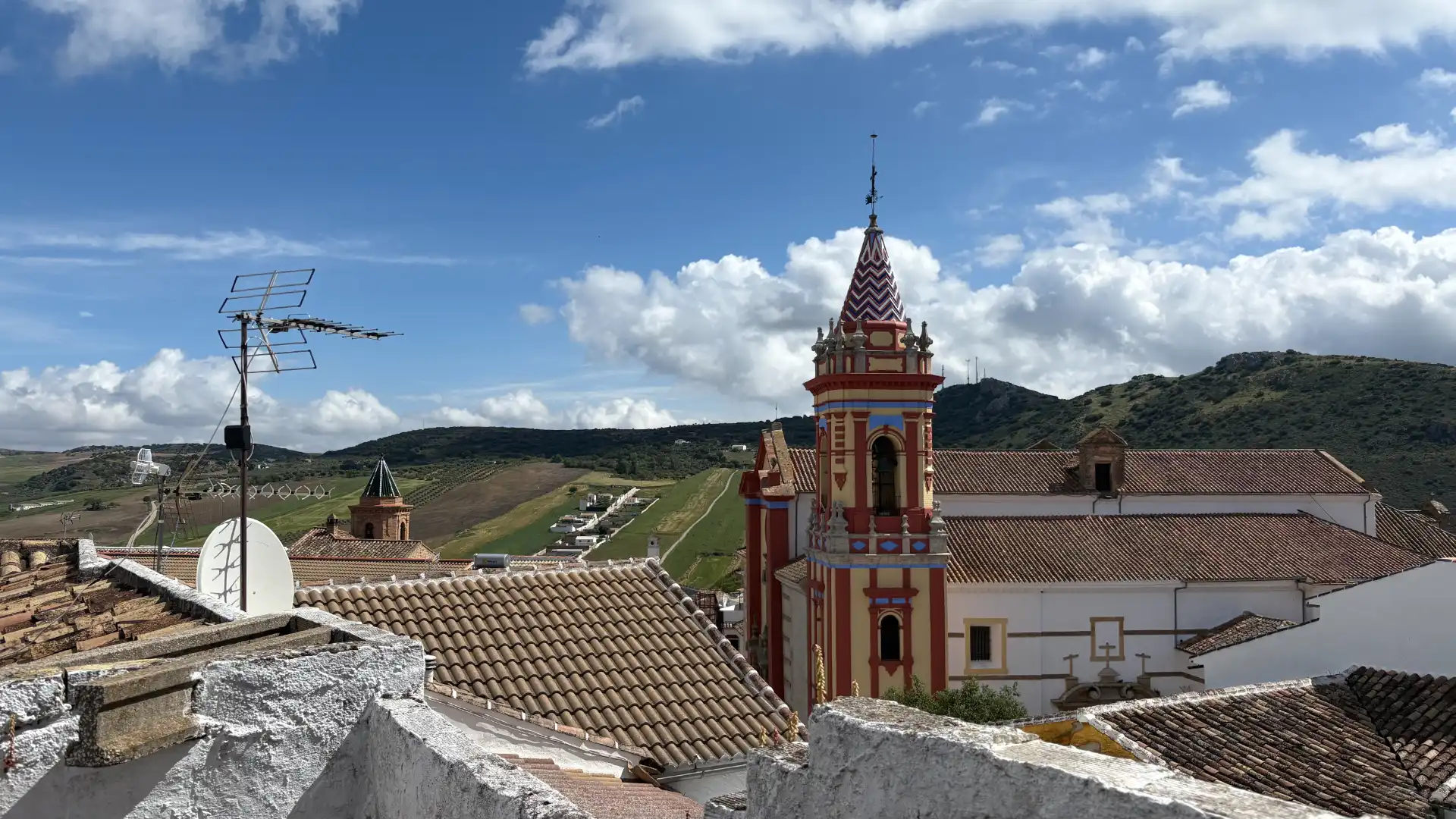 Vista exterior de Casa adosada en venta en Cañete la Real con Aire acondicionado, Calefacción y Amueblado