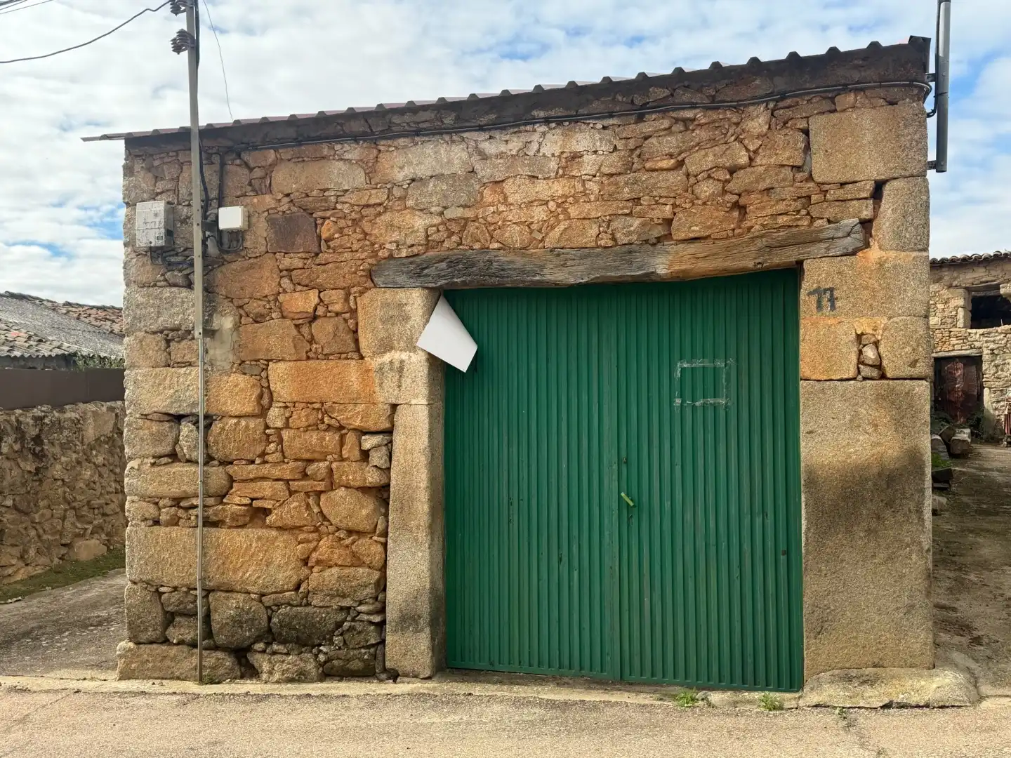 Exterior view of Commercial properties for sale in La Cabeza de Béjar 