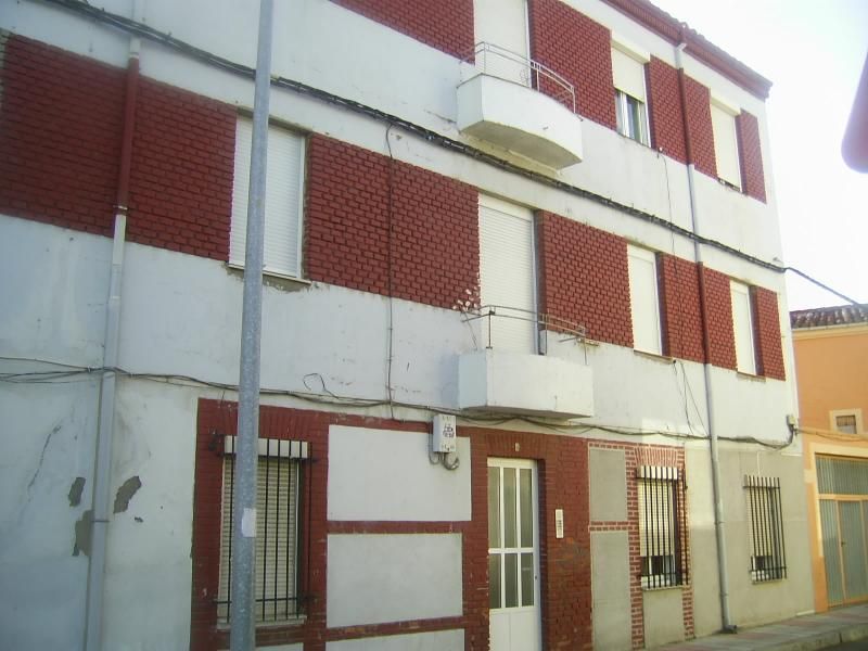 Vista exterior de Piso en venta en León Capital 