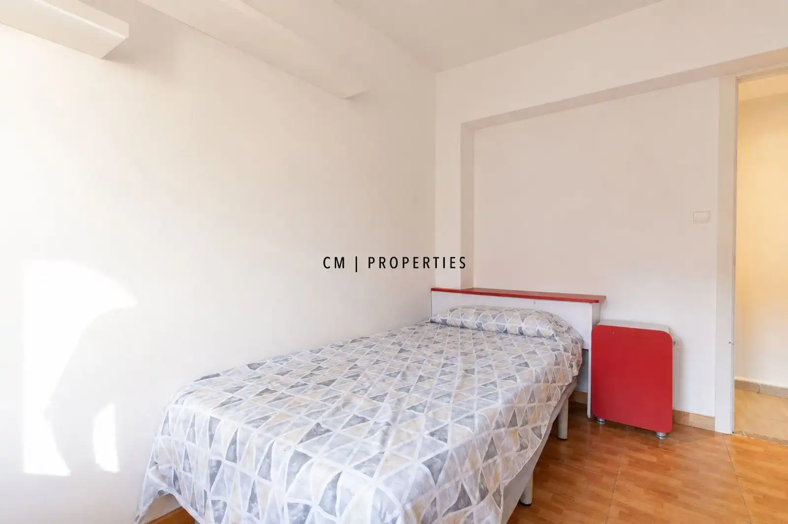 Habitación de Piso en venta en Valencia con Amueblado y Horno